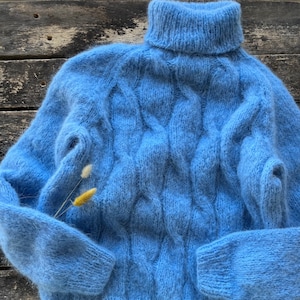 Cable knit women alpaca sweater. Fluffy alpaca woman sweater. Handknit alpaca sweater. Blue alpaca pullover.